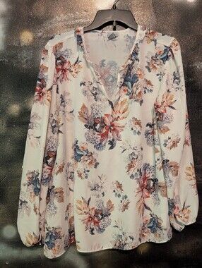 Paraphrase White Floral V-Neck Long Sleeve Blouse